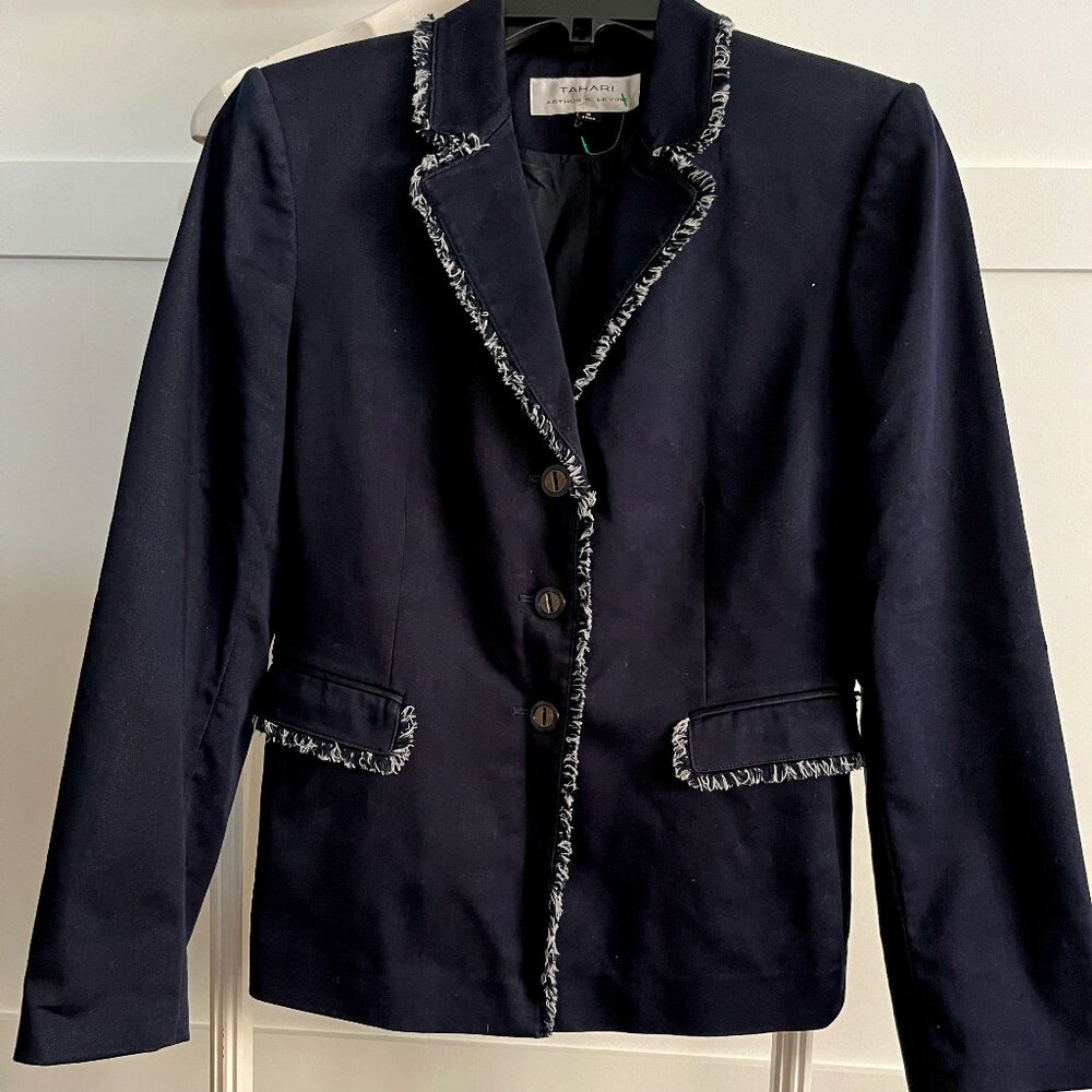 EUC TAHARI Arthur Levine blue lapis fringe lined blazer (6)